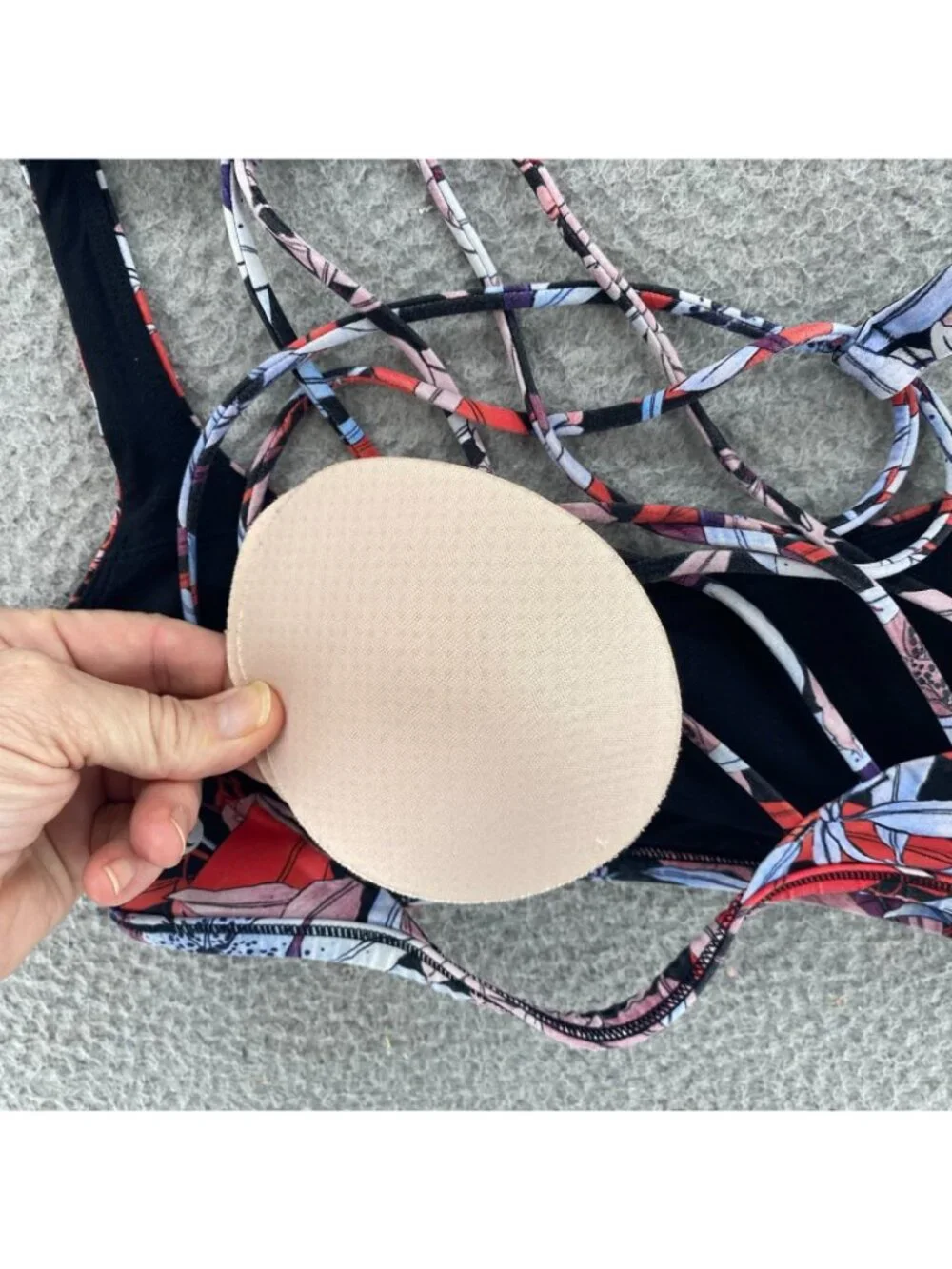 Lululemon Free To Be Bra Wild Womens 6 Small Multi Floral Crossback Straps Yoga